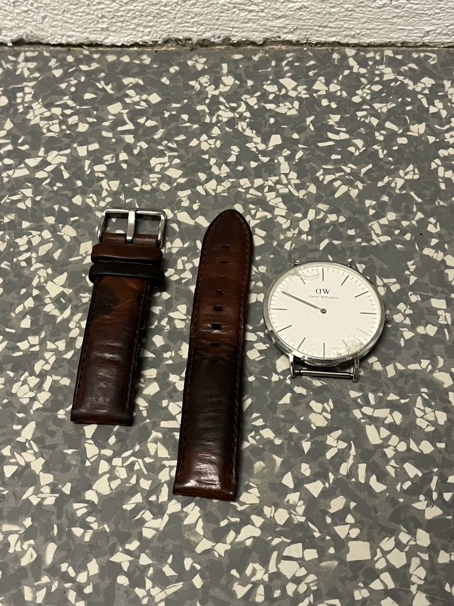 Daniel Wellington Orologi: Daniel Wellington Uhr Ersatzteile Set – Usato da Zürich venduto da bretxo 2