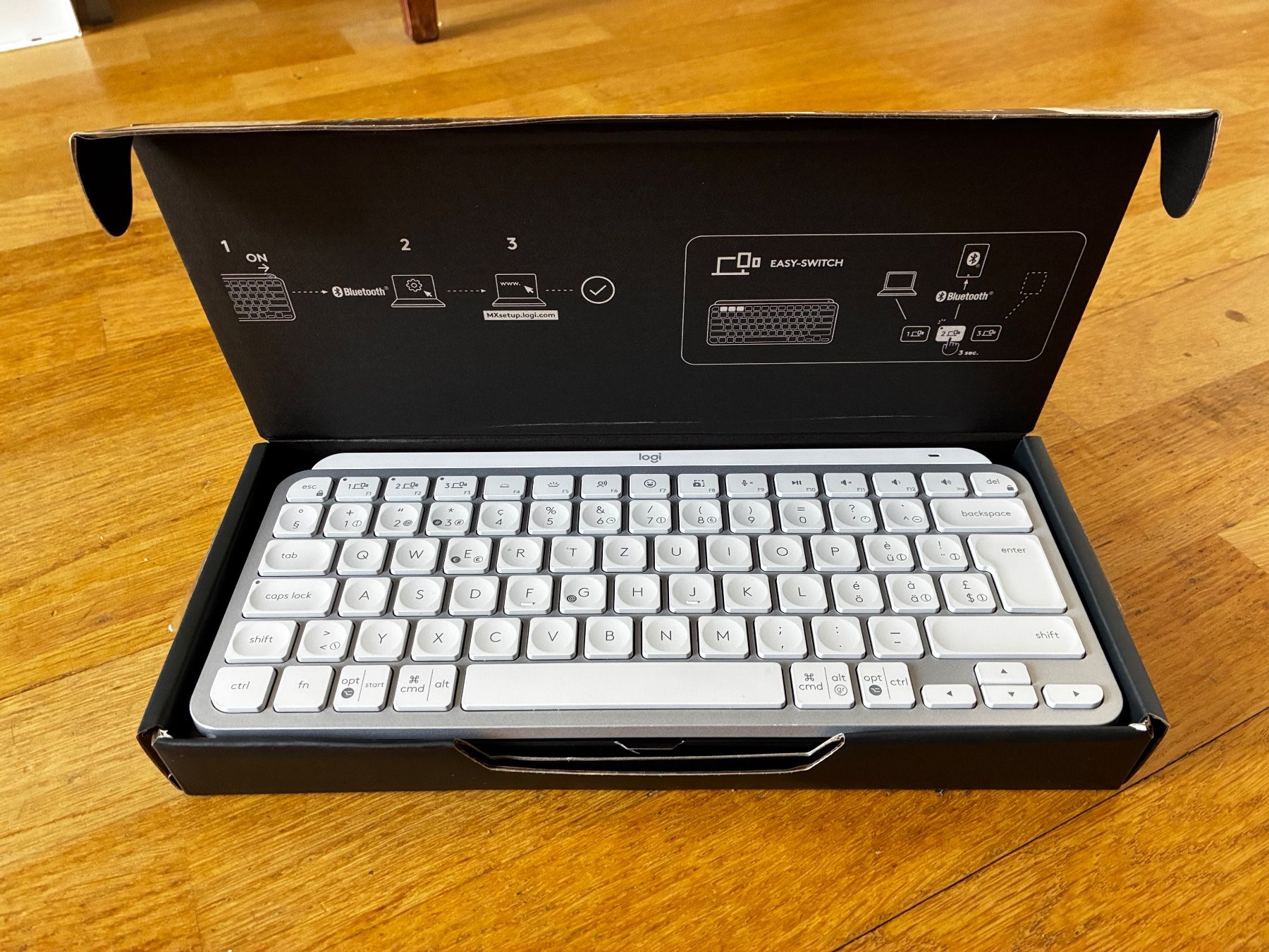 Logitech Tastaturen: Logitech MX Keys Mini CH-Layout – Neu (gemäss Beschreibung) aus Bern von javalina369 1