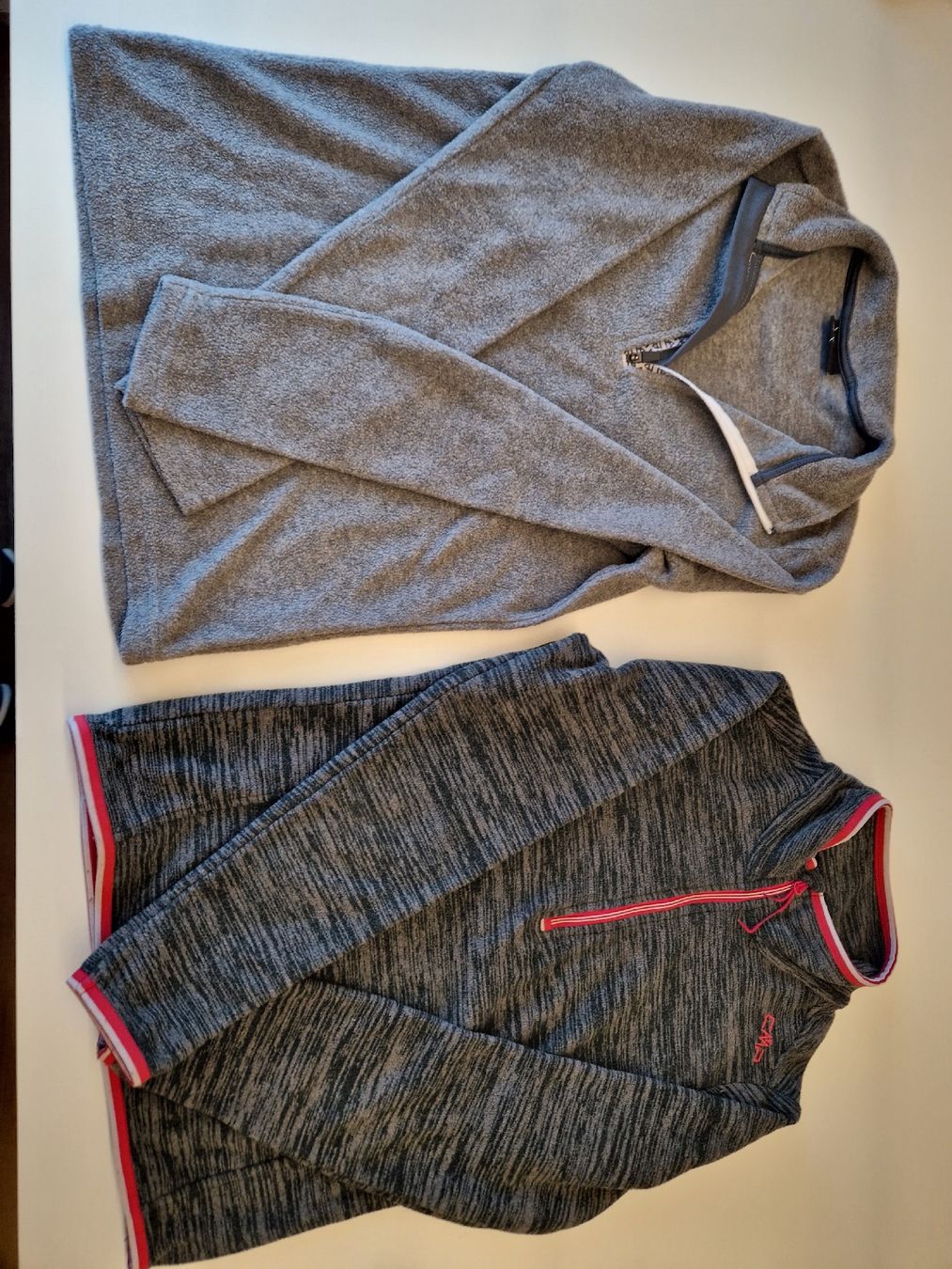 Maglioni & Felpe: 2 Skipullover Grösse 140 – Usato da Degersheim venduto da Ideli7