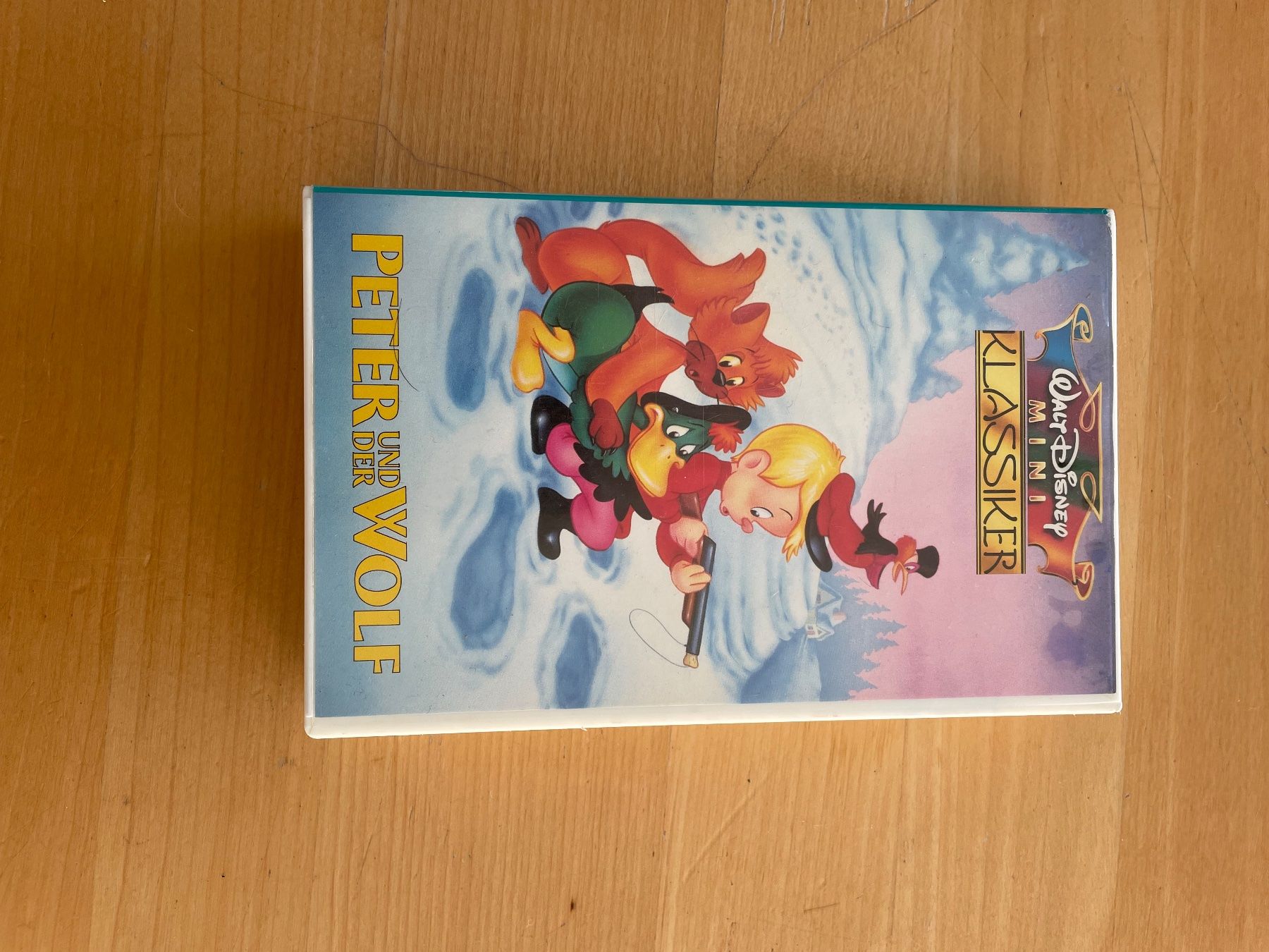 Alle VHS: VHS Peter und der Wolf – Gebraucht aus Zofingen von Hathoway