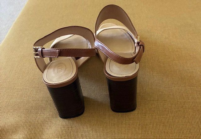 Tod'S Damenschuhe: Tods Sandale – Gebraucht aus Zürich von lakili 2