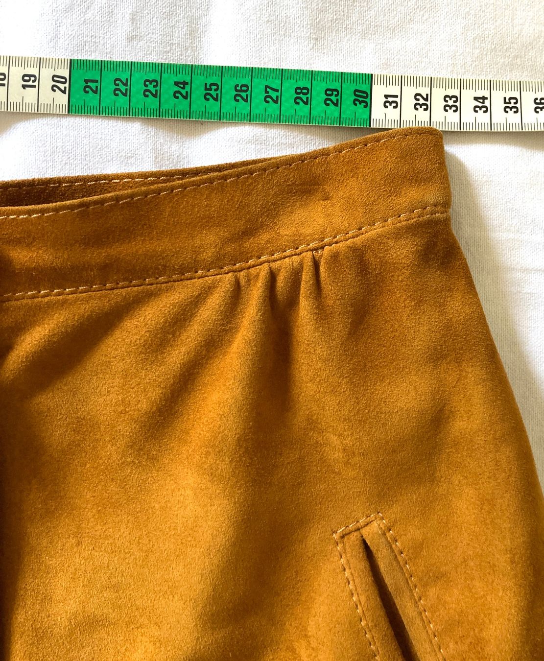 Gonne: Vintage Lederjupe – Usato da Zürich venduto da benebiene 5