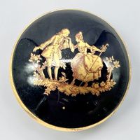 Boîte à bijoux ancienne en porcelaine de LIMOGES décor or