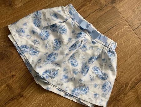 Skirt-Shorts 4Yrs 104cm.