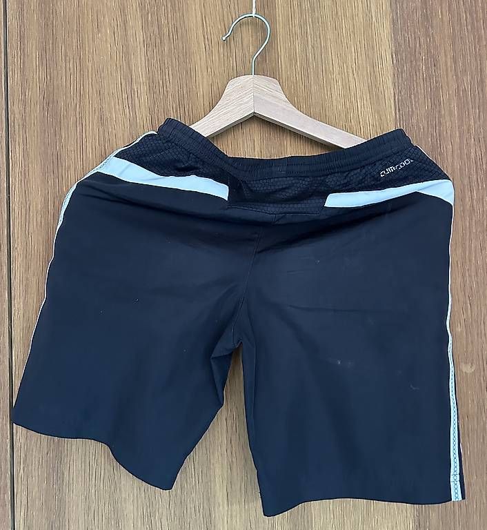 Adidas Hosen: Sporthose – Gebraucht aus Gais von T_iziana 1