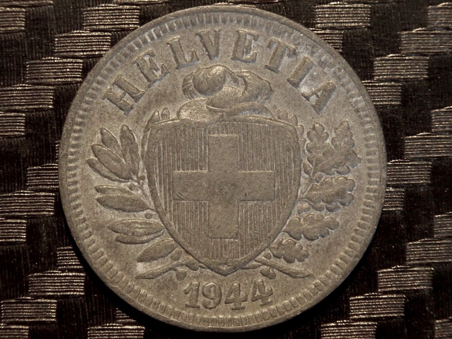 Tutti le monete: 1944 - 2 cts. 8.08 Mio. 2.41gr!!! – Usato da Courgenay venduto da ZubR237