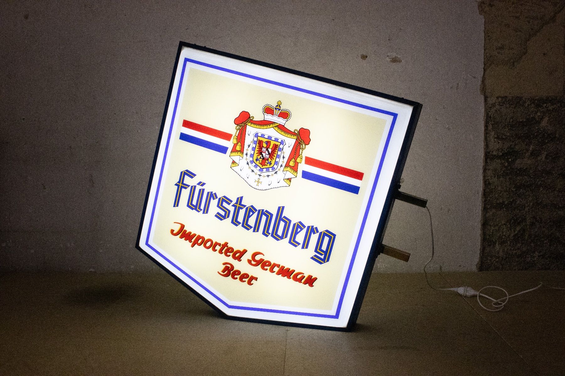 Fürstenberg Lampade: Leuchtreklame / Werbereklame Fürstenberg Bier – Usato da Zürich venduto da ZuercherBrockenhaus 7