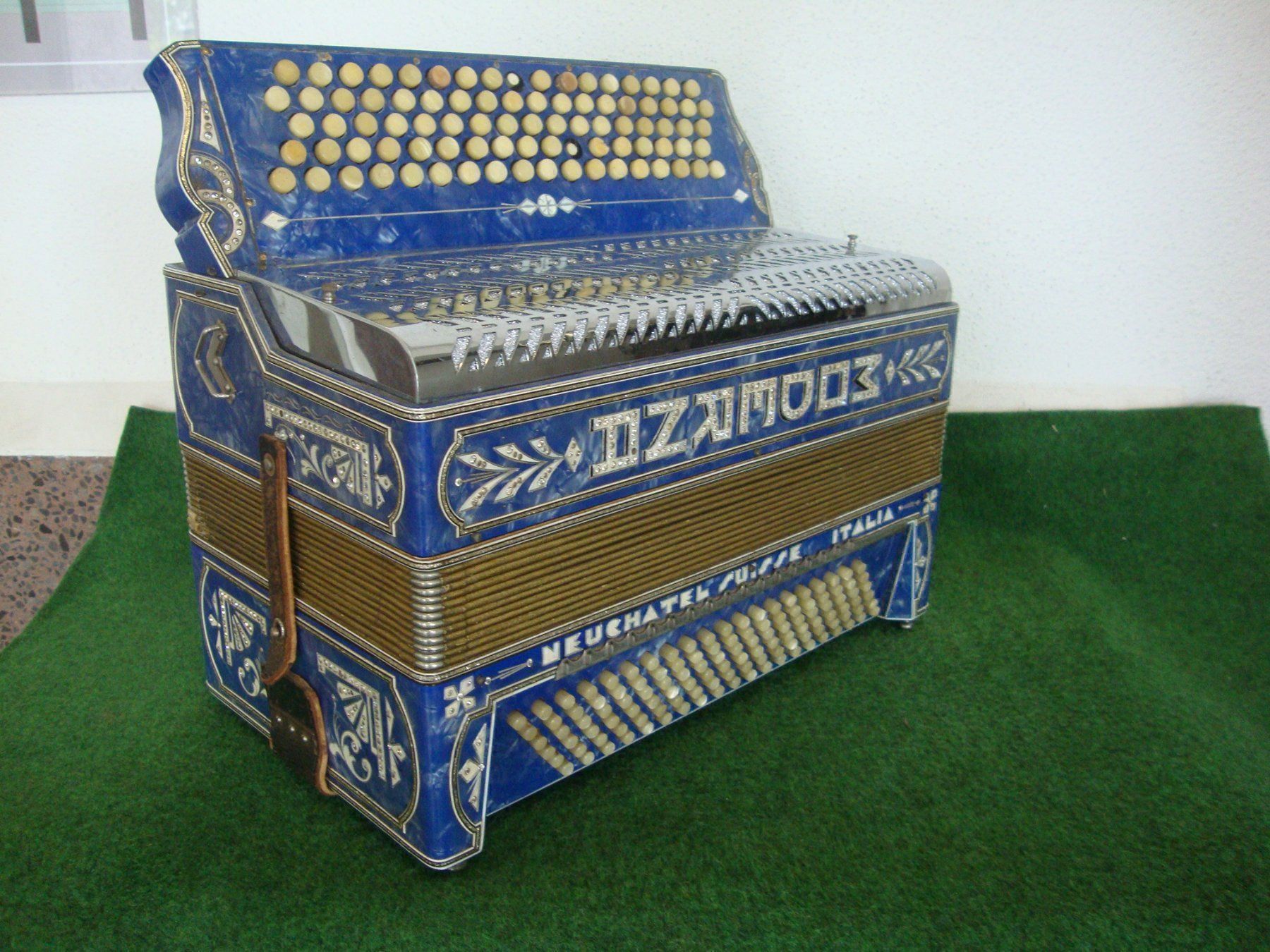 Strumenti musicali: Akkordeon chromatisch Moderna – Usato da Zürich venduto da baumusik 2