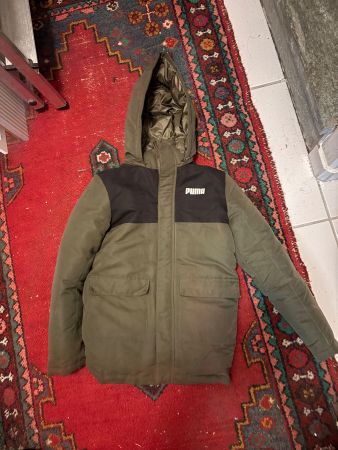 Puma Kinderparka Khaki Schwarz Grösse 152 guter Zustand