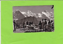 Schynige Platte-Terrasse-Fernrohr-belebt-E. Gyger