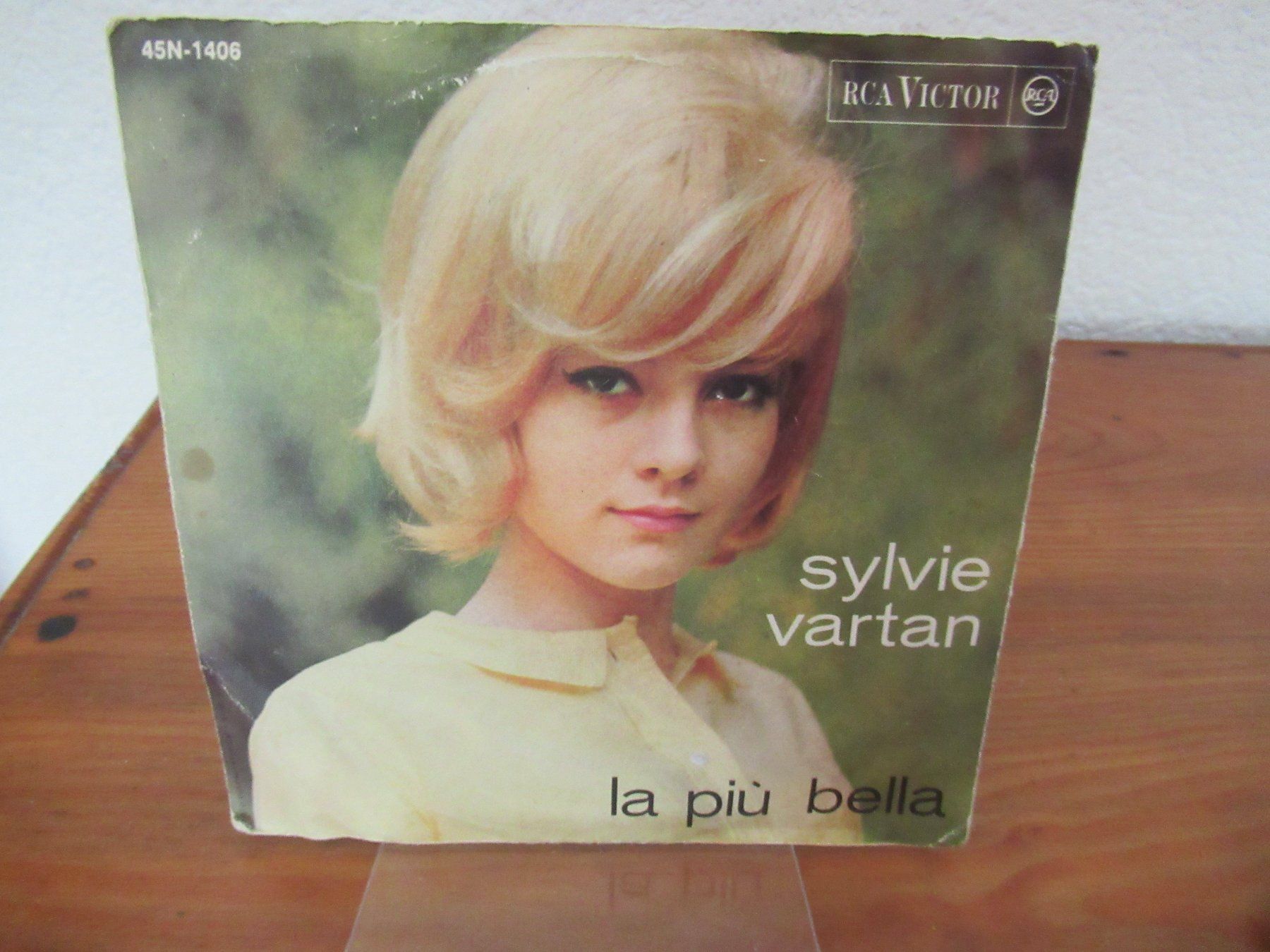 Vinyles: SYLVIE VARTAN - LA PIU BELLA – D'occasion à Grône par Mire01