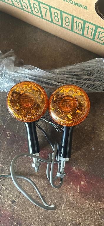 Tutti i ricambio per moto: Harley Davidson 48 o nightster frecce  – Usato da Montagnola venduto da gia_6tcc