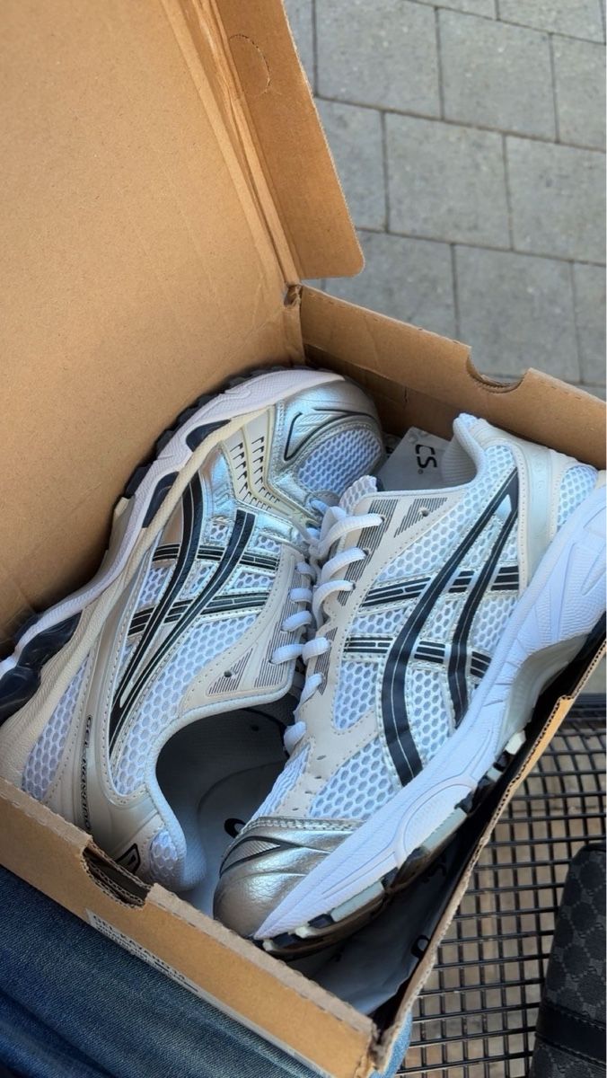 Asics Herrenschuhe: Asics Gel kayano  – Neu und originalverpackt aus Triengen von Fighterheart71