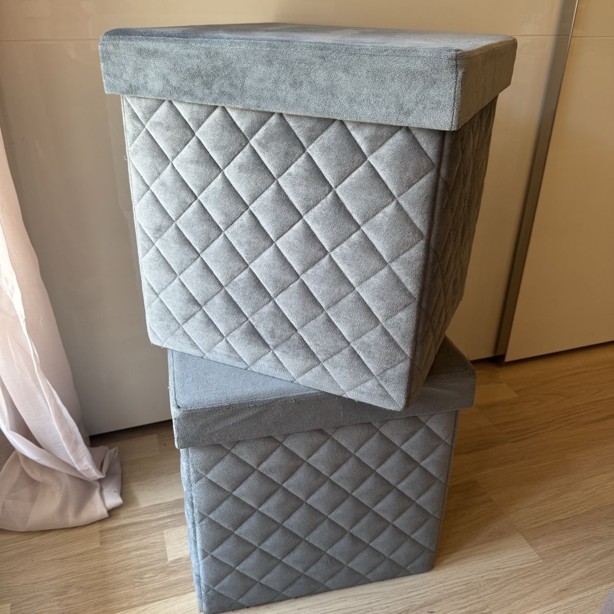 Sgabelli: 2x Hocker mit Stauraum DEPOT – Nuovo (secondo la descrizione) da Würenlingen venduto da sina.shania