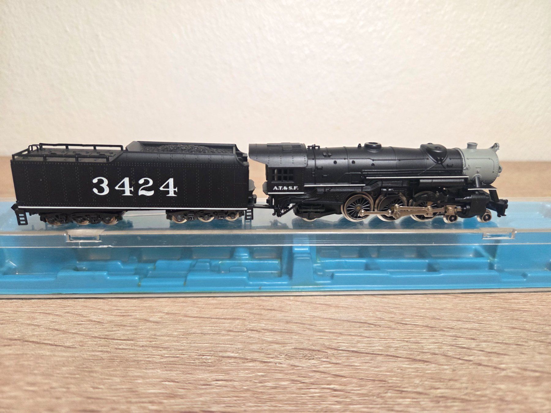 Rivarossi Modellini di ferrovie: Rivarossi N 3424 Dampflok AT&SF – Usato da St-Aubin-Sauges venduto da Lo_Go 1