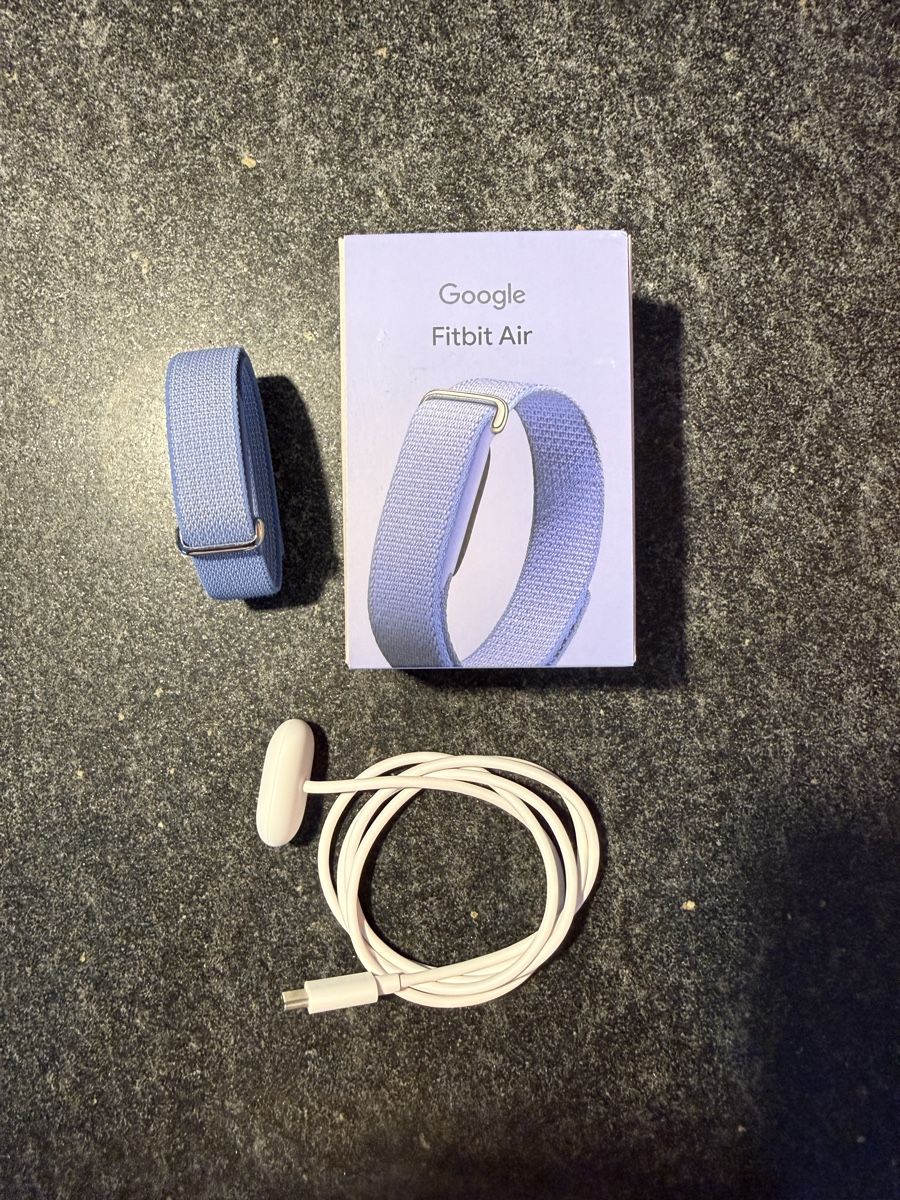 Fitbit Smartwatch: Google Fitbit Air – Neu (gemäss Beschreibung) aus Zürich von Philschu