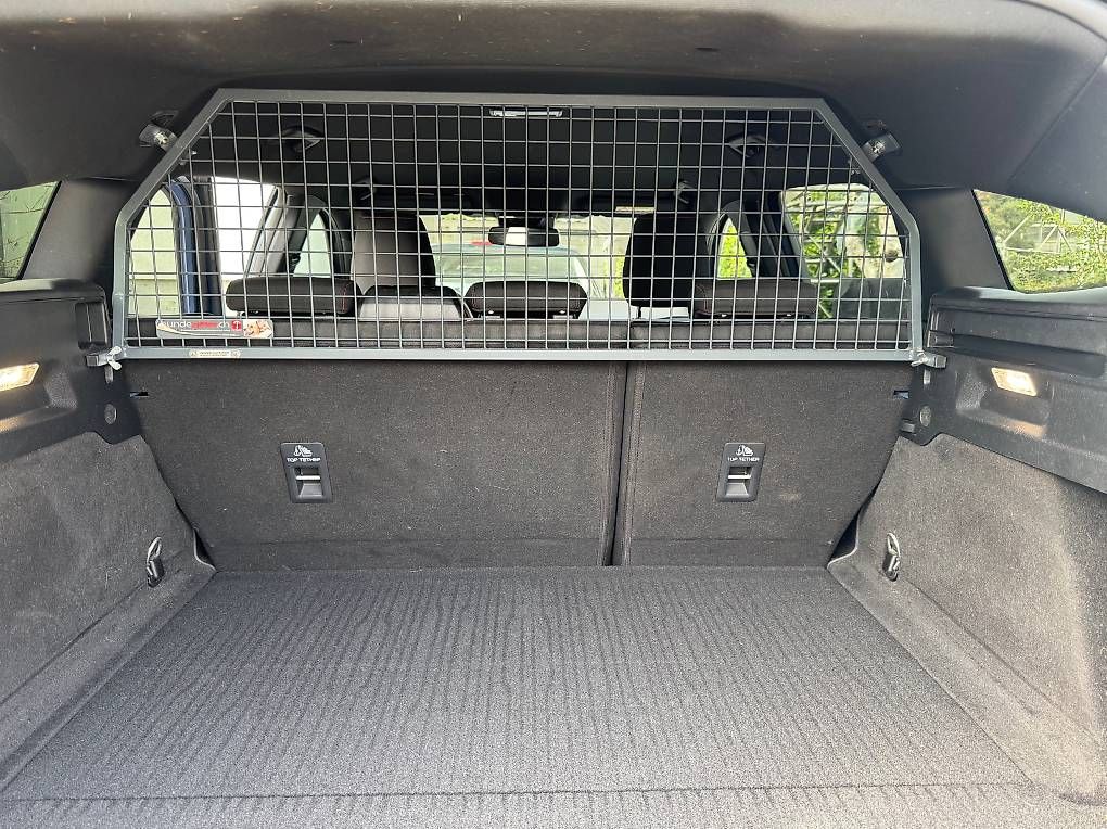 Käfige, Transport & Sicherheit: Hundegitter – Gebraucht aus Biberist von Salo_Ma