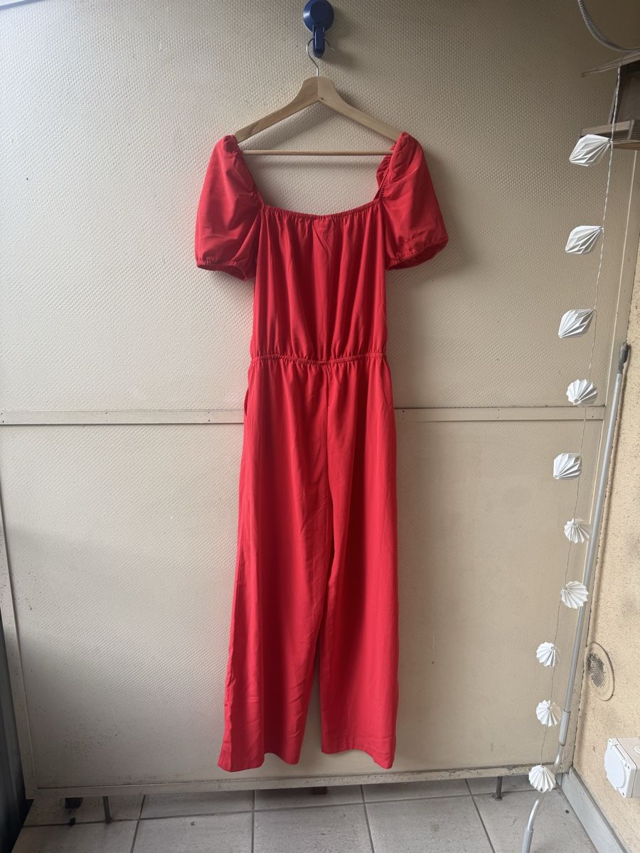 Replay Tute: Vila Red Jumpsuit, Size 36, Summer Ready! Chic & Comfy – Usato da Zürich venduto da lad_lv9c 3