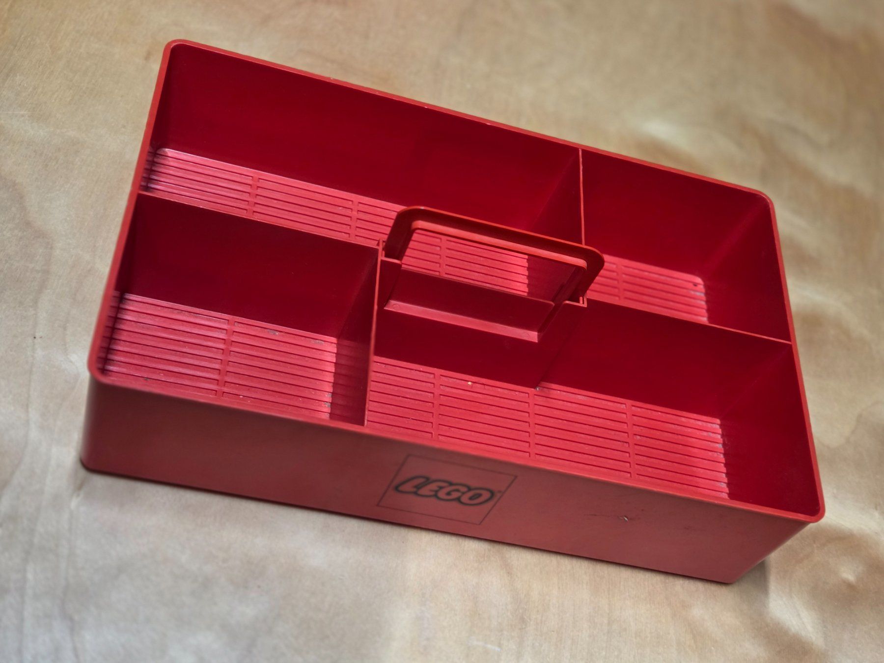 Lego Kit di costruzioni: LEGO Storage bin02pb01 red Storage Bin (A) – Usato da Basadingen venduto da tot_59zf