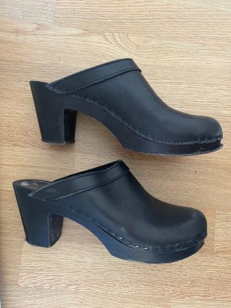 zoggeli schwarz clocs