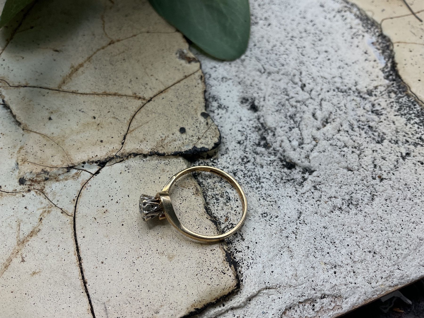 Bagues: Vintage 9ct Goldring mit Diamant – D'occasion à luzern par Alpendorf1 5