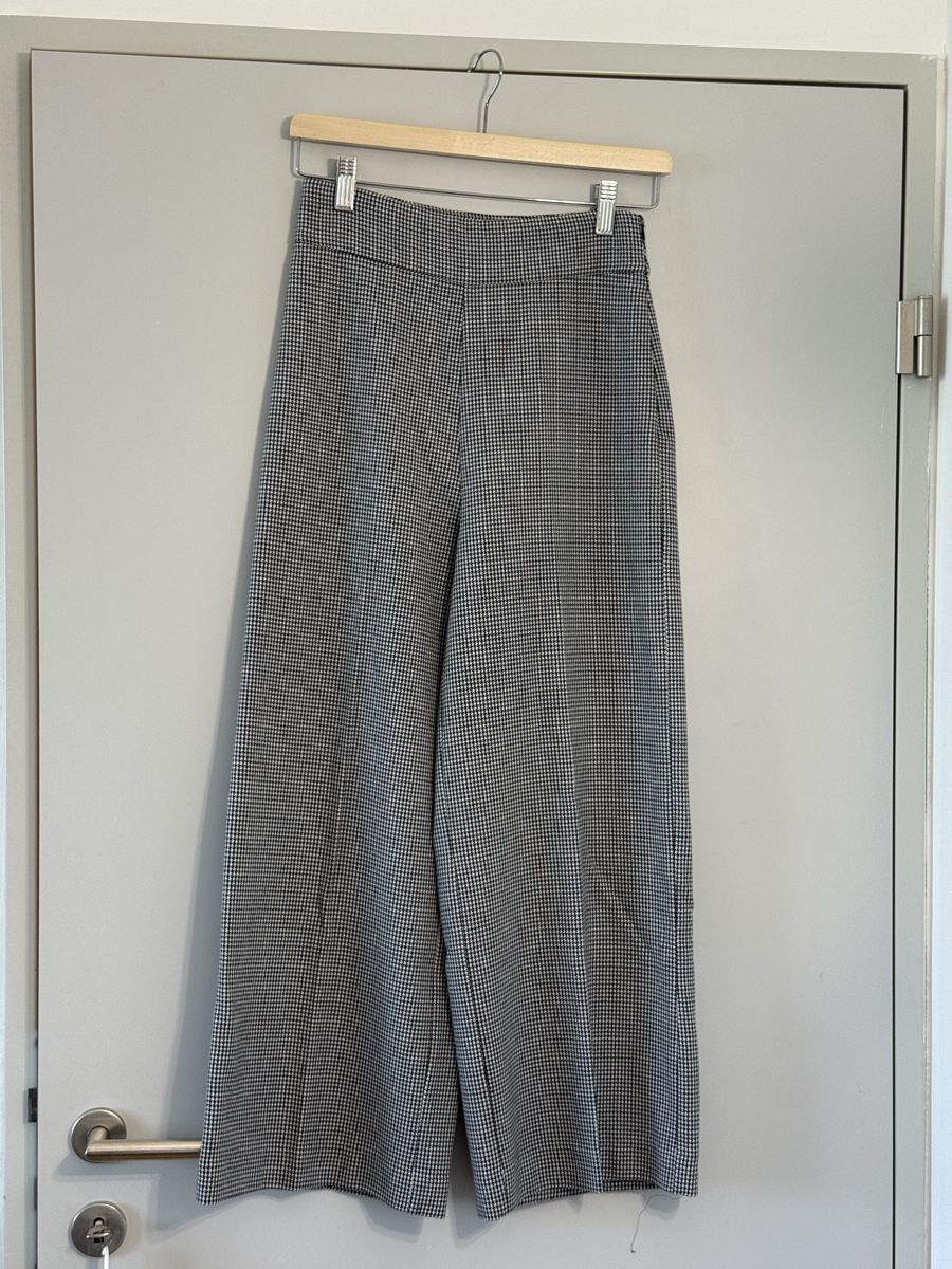 Mango Pantaloni: Pantalon large blanc et noir – Nuovo (secondo la descrizione) da Le Grand-Saconnex venduto da ama_pc9p
