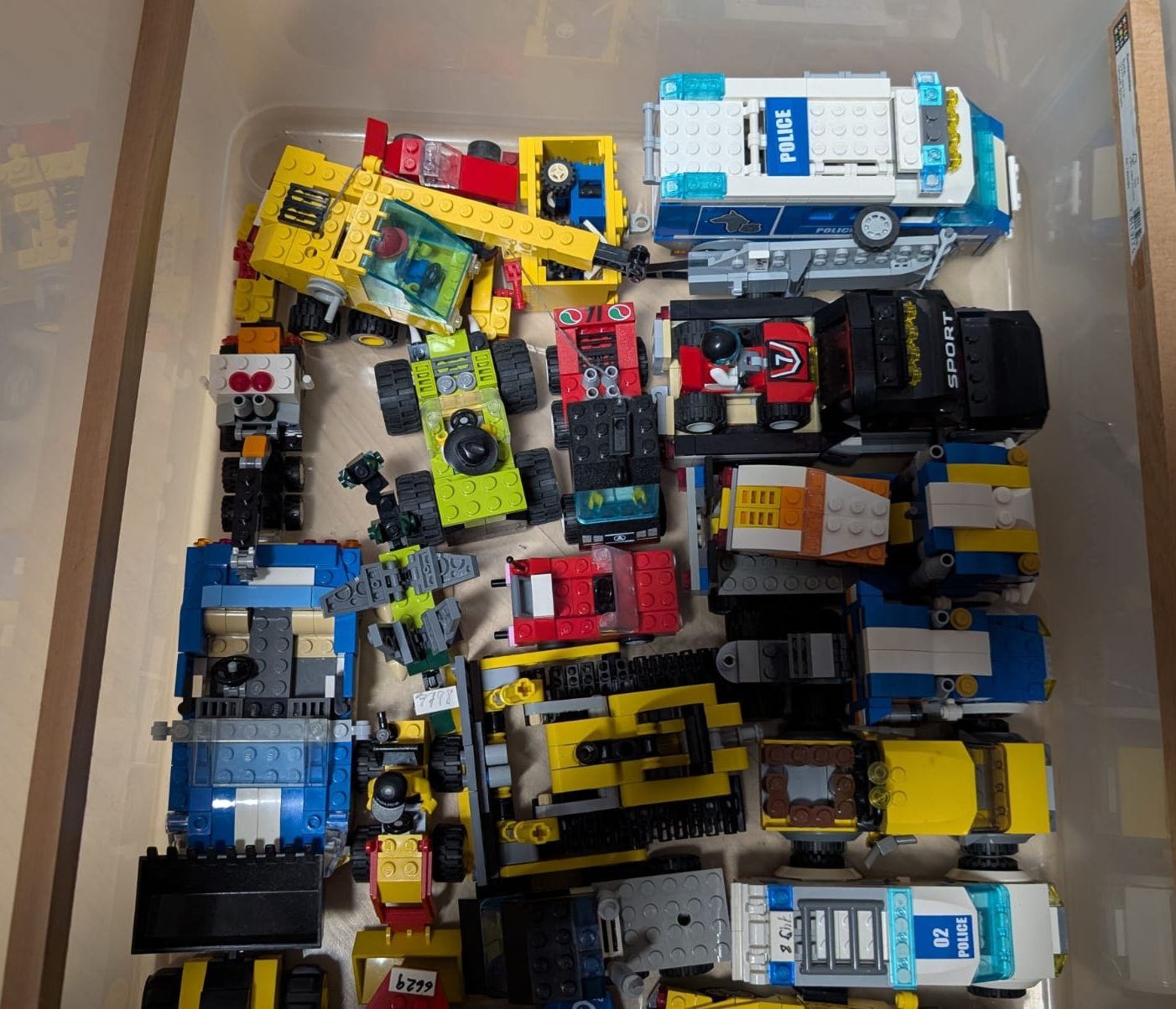 Lego Kit di costruzioni: Lego Konvolut Autos – Usato da Kyburg-Buchegg venduto da Rolf1velo 1