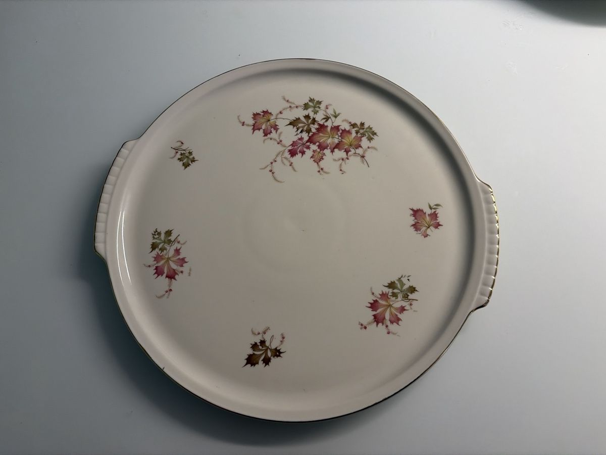 Services de table: Vintage Servierplatte,Herbstdekor, Durchmesser 32.5 cm – D'occasion à Zürich par marina76