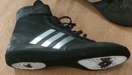 Adidas Schuhe Grösse 43 - Top Zustand! Neuwertig