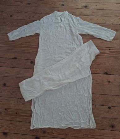Weisse Tunika aus Baumwolle,Gr M, mit Hose