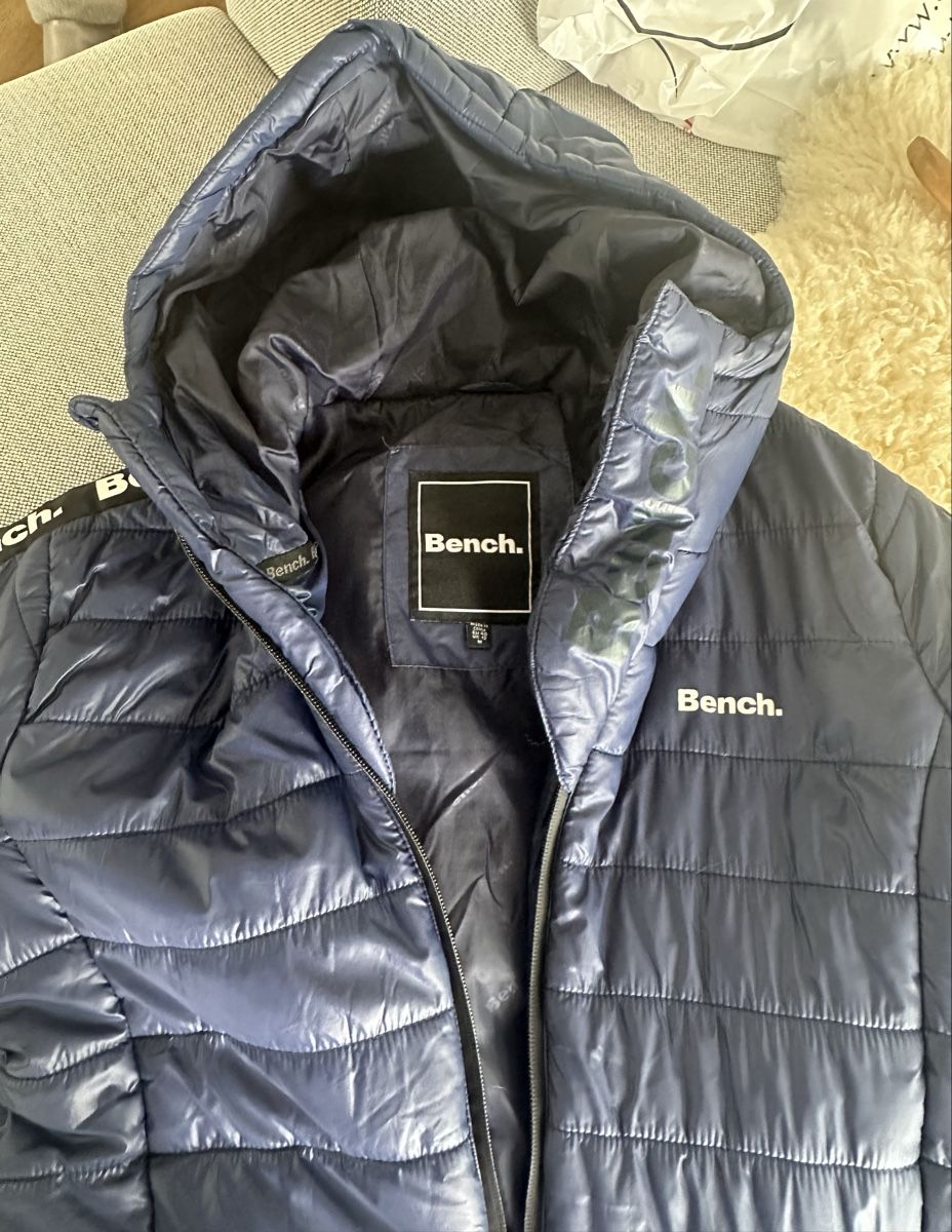Cappotti: Dark Blue Winter Coat  Size M New – Nuovo (secondo la descrizione) da Zürich venduto da NYDDYN 3