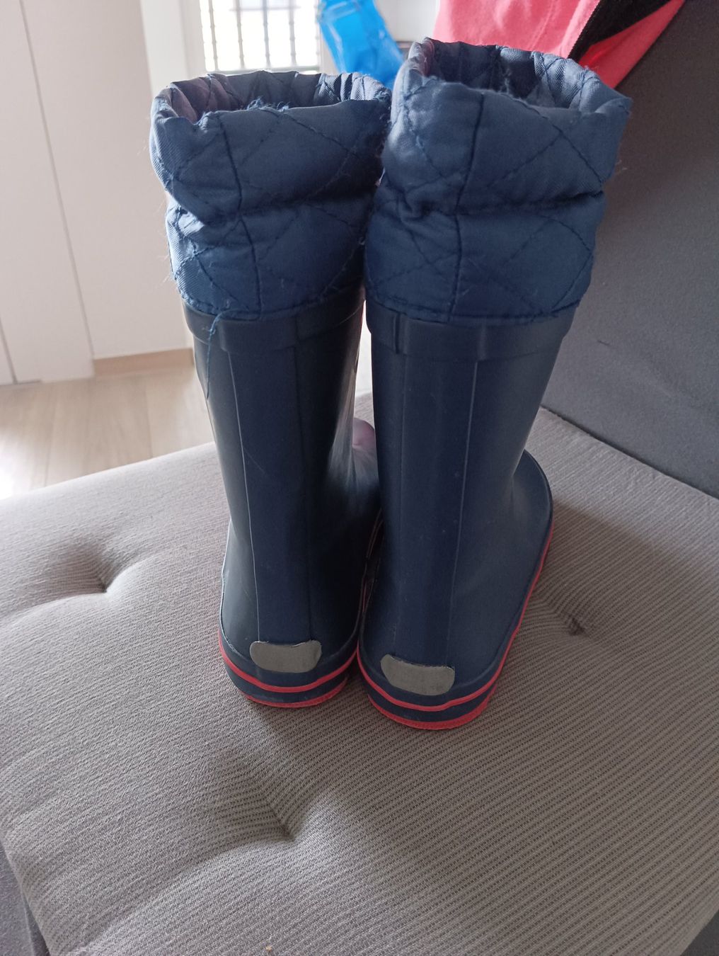 Scarpe per ragazzi: Gummistiefel Regenstiefel Kinder Gr. 30 – Usato da Schöfflisdorf venduto da kin_2dp9 1