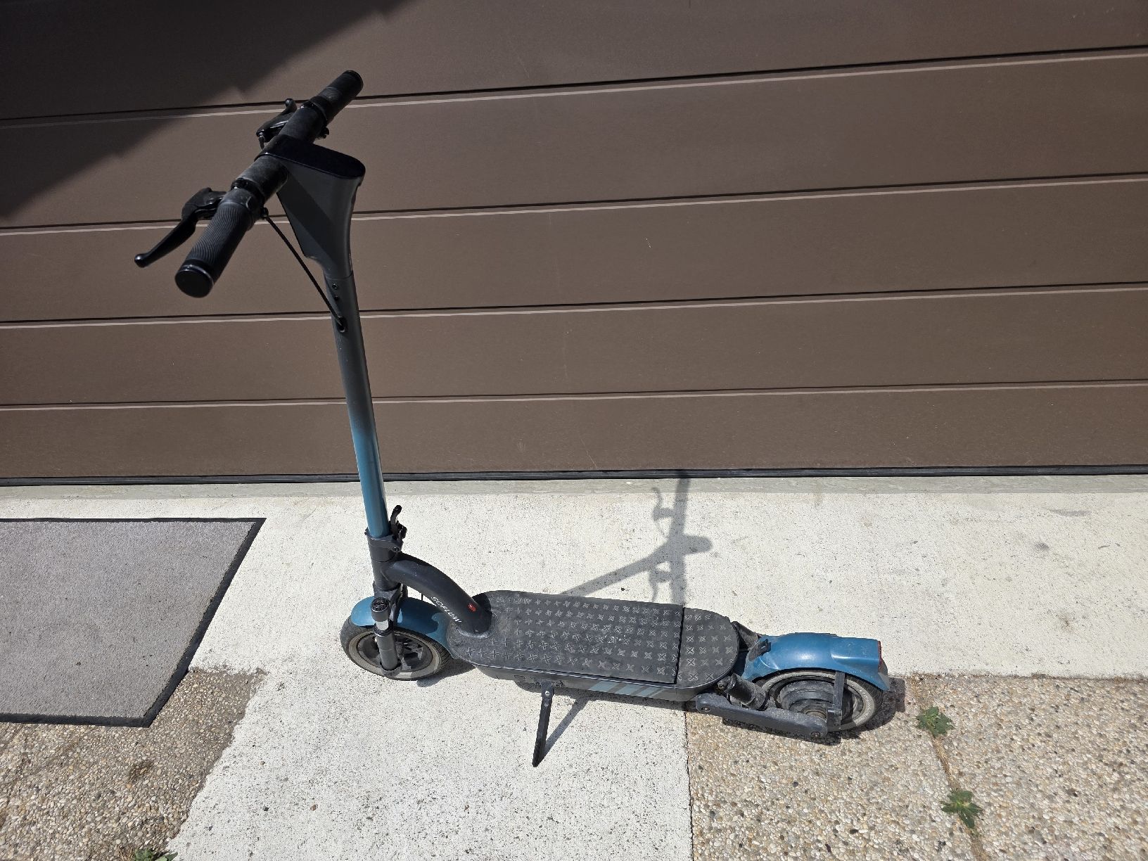 Soflow Kickboard: Trottinette électrique Soflow So4 pro max – D'occasion à Montpreveyres par vik_k92c