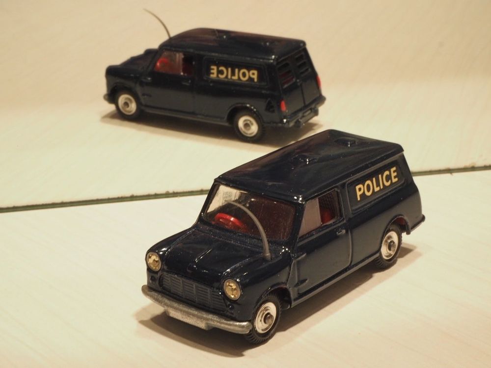 Ancienne Corgi Austin Mini Van Police - Collection Miniature 1:43 En Métal