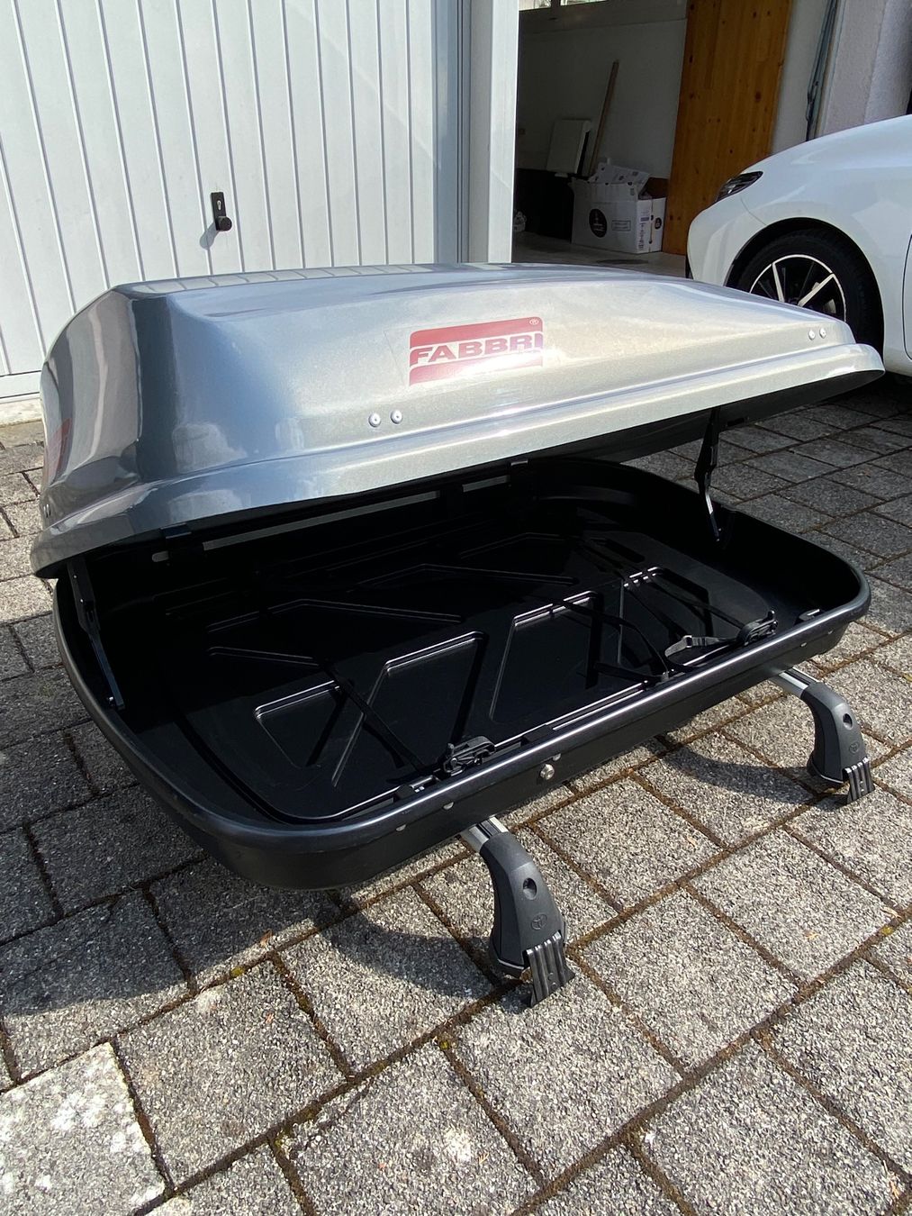 Dachboxen: Dachbox 420lt – Gebraucht aus Näfels von faruno 5