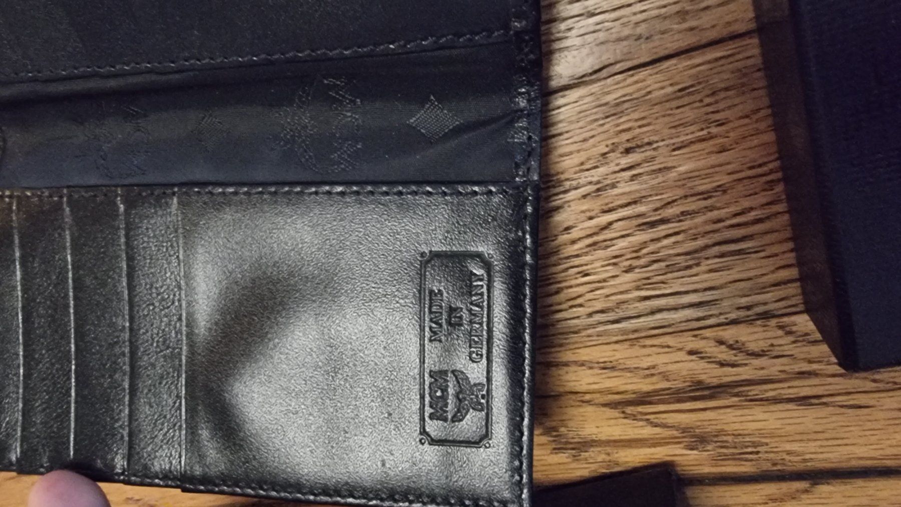 Mcm Portafogli: MCM Brieftasche Schwarz – Nuovo e nell'imballaggio originale da Horgenberg venduto da Esteban_Cri 2