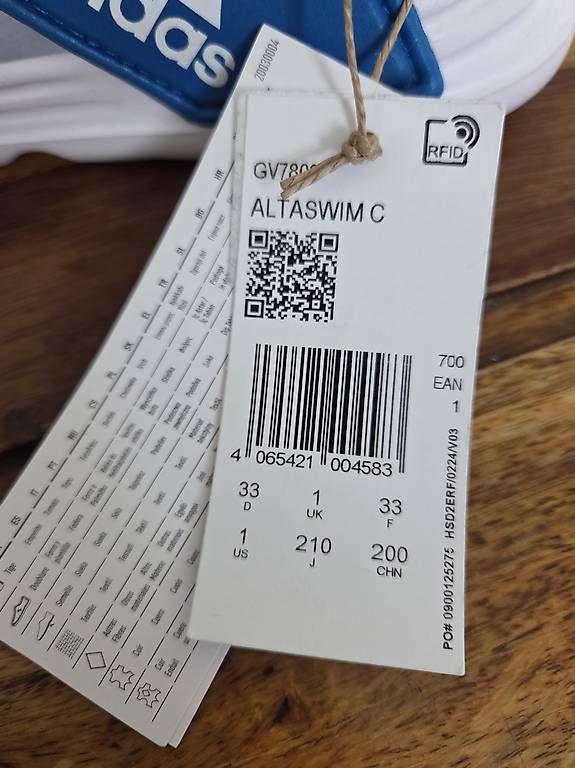 Scarpe per ragazzi: Sandalen Adidas Junge – Usato da Bülach venduto da Boubbleziss 1