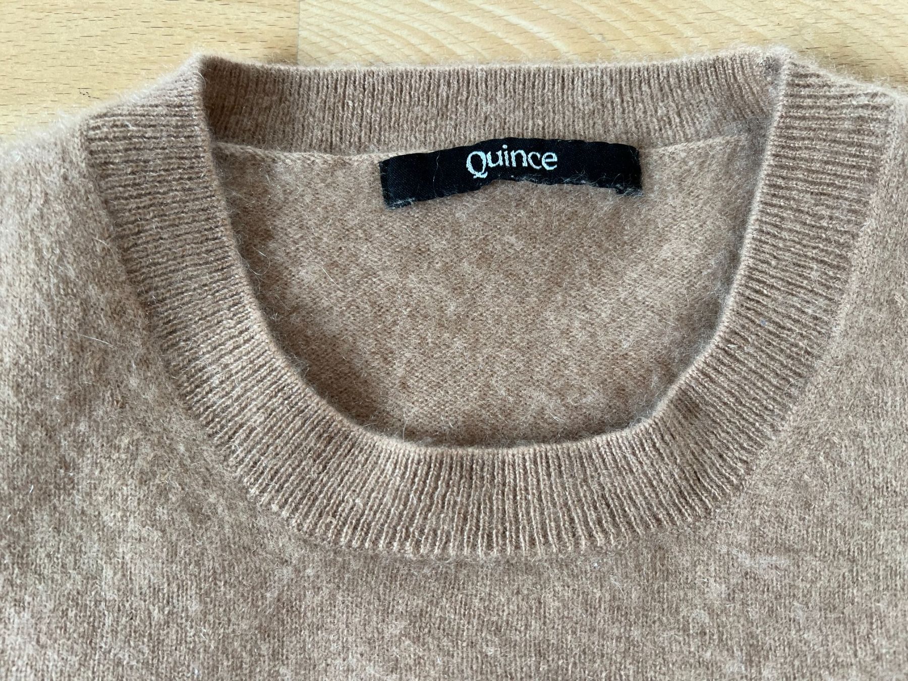 Pullover & Sweatshirts: Quince kurzarm Pullover, 100% Kaschmir, Gr. S, Hellbraun – Gebraucht aus Worb von farben20zauber 2
