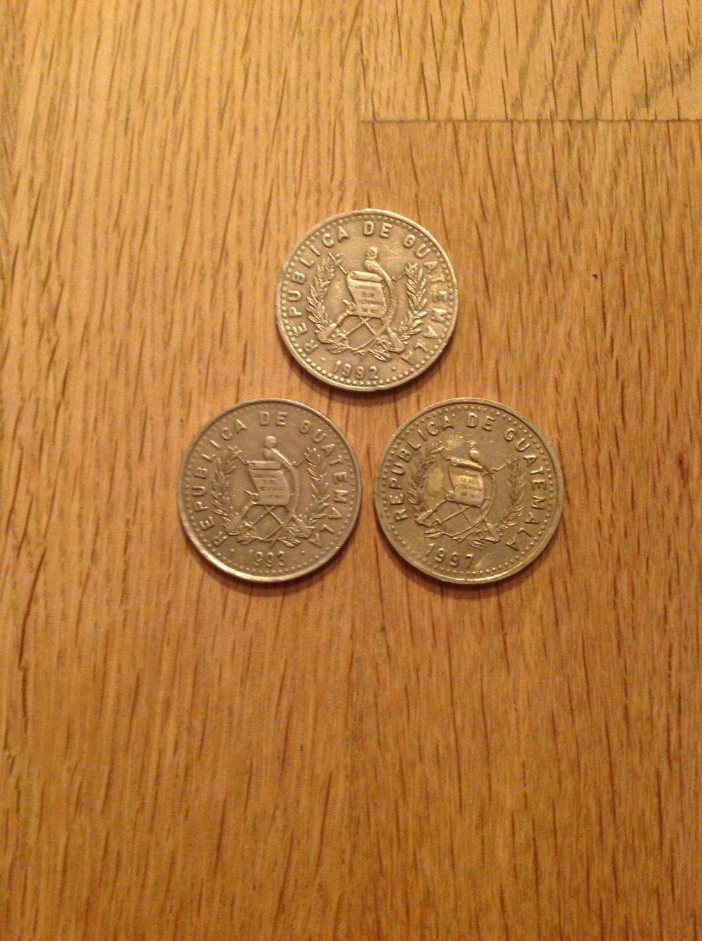 Tutti le monete: Trois pièces de Guatemala TTB – Usato da Villars-sur-Glâne venduto da Graca03 1