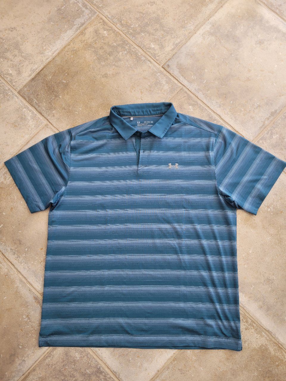 Under Armour Magliette Polo: Under Armour Polo Shirt Gr. 2XL – Usato da Maur venduto da Edsch