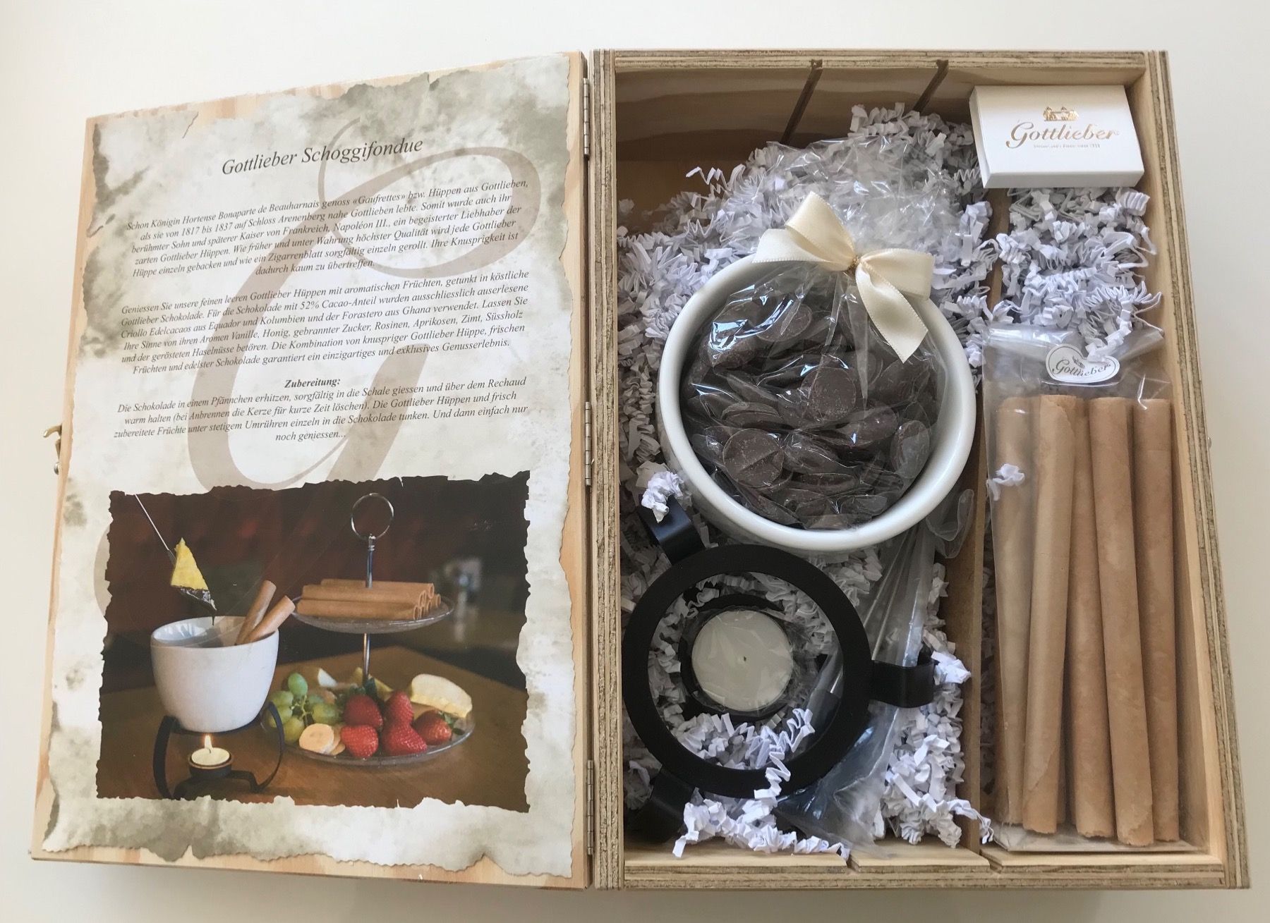 Set di piatti: Coffret cadeau - Kit - Fondue chocolat – Nuovo e nell'imballaggio originale da Biel/Bienne venduto da granitod