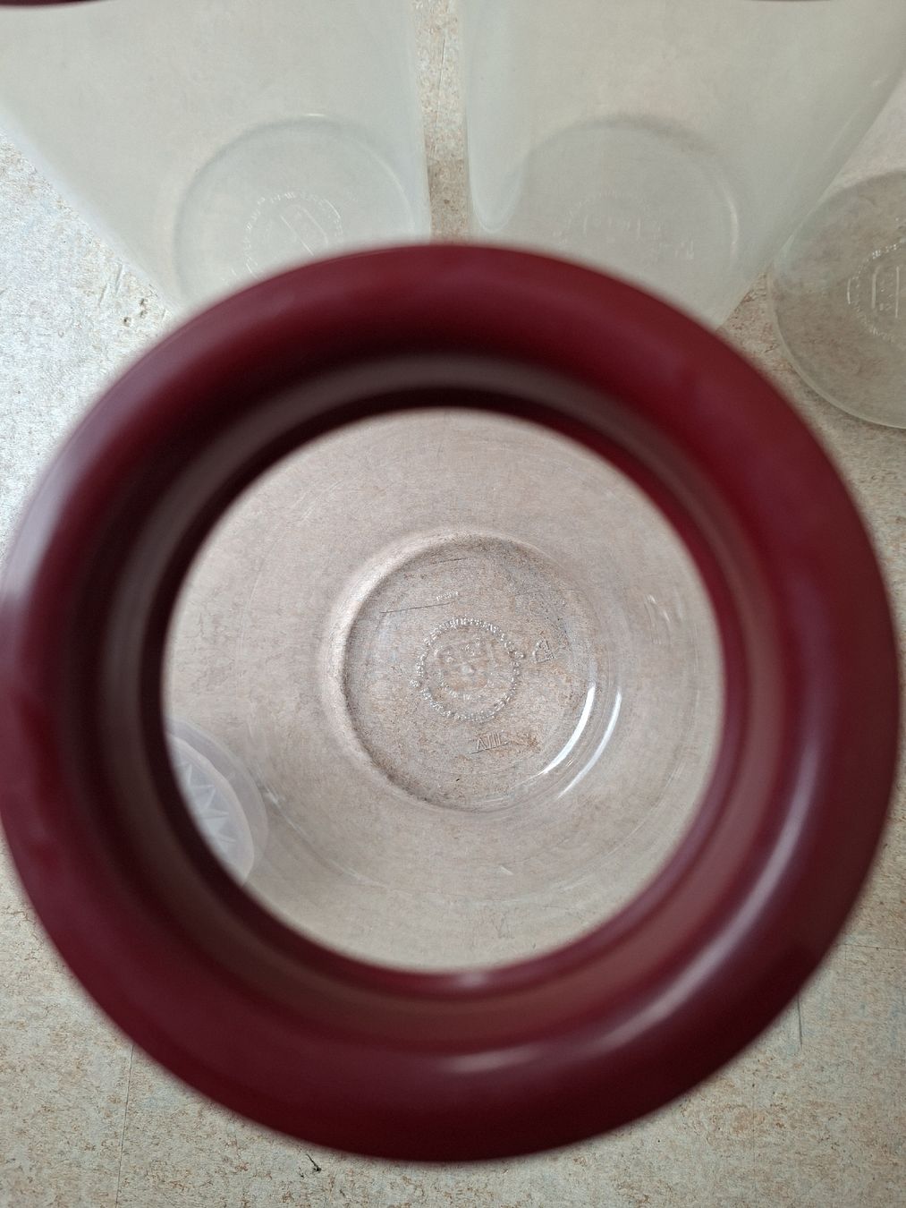 Tupperware Contenitori & Simili: Tupperware Vorratsbehälter, 4 Stk., Rot / Klar 1 Liter – Usato da Klingnau venduto da vollmond36 5