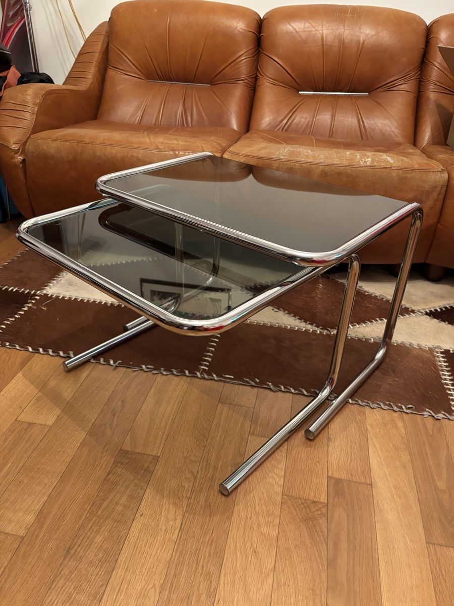 Comodini: Vintage Chrome & Glass Side Table 1970s space age – Usato da Lugano venduto da rrkivio