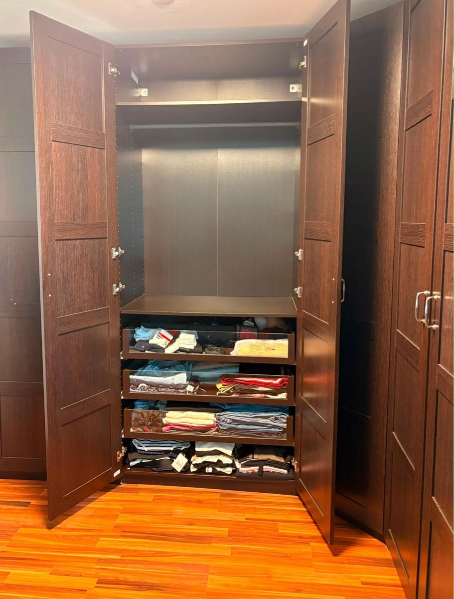 Ikea Schränke: Ikea Pax Kleiderschrank – Gebraucht aus Beromünster von Ana.8 5