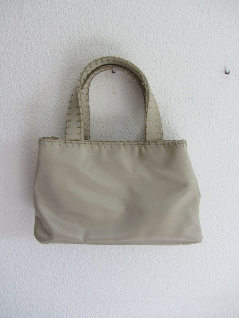 Esprit Taschen für Damen: ESPRIT - Handtasche crèmefarben – Gebraucht aus Zürich von Diazaio