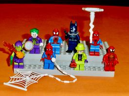 Lego Super Heroes/ 8 Minifiguren + Zubehör