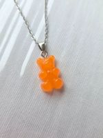 Silberfarbene Halskette mit Gummibärchen Bär Anhänger- neu