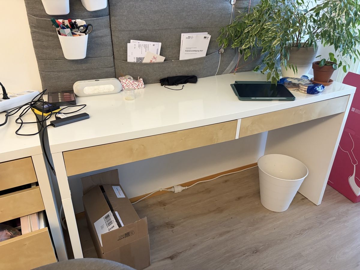 Ikea Scrivanie: Schreibtisch IKEA – Usato da Rütihof venduto da liv_k2bp 1