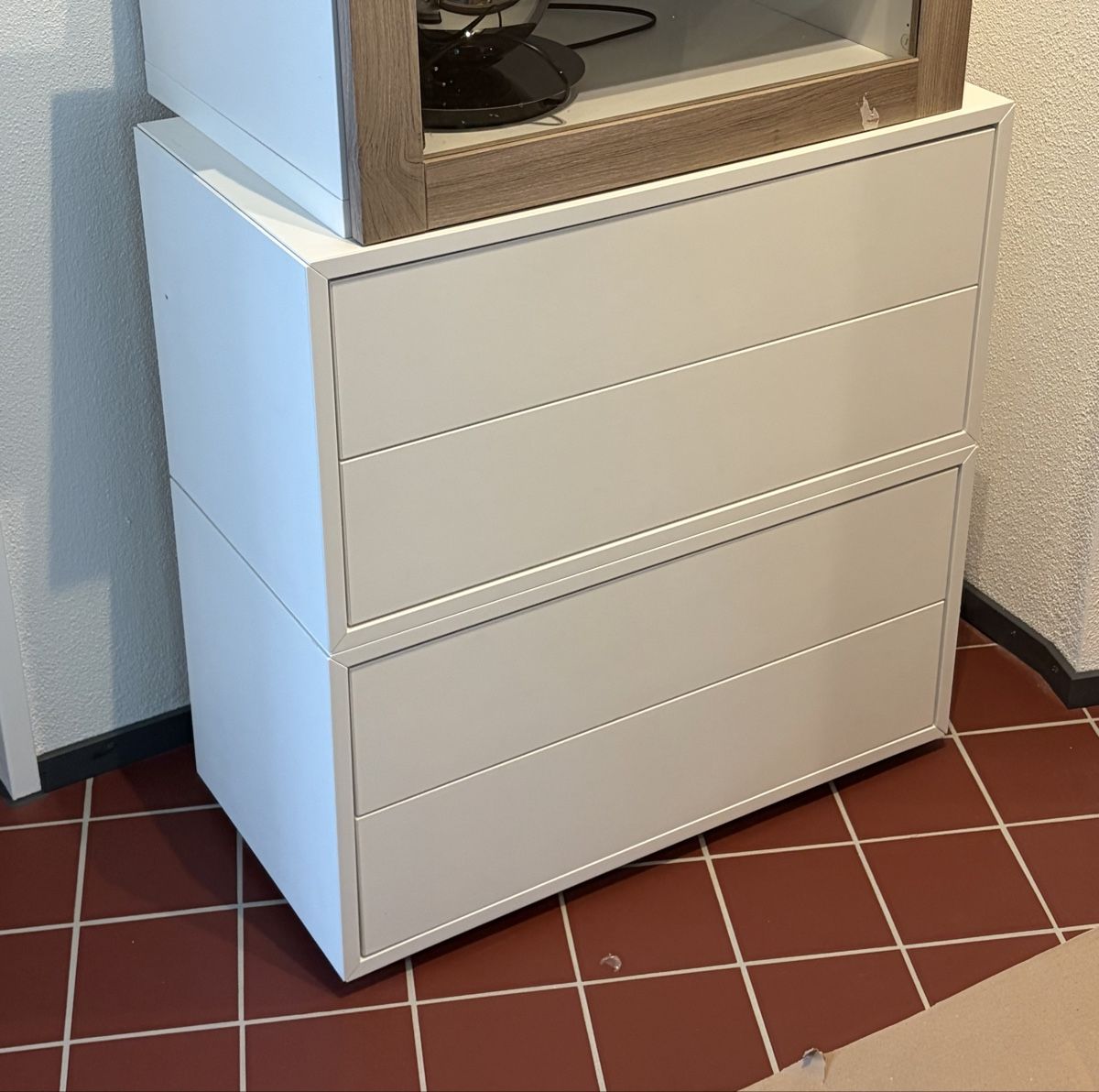 Ikea Cassettiere: Ikea Kommode weiss 2 Elemente  – Usato da Uster venduto da TheSaleInator