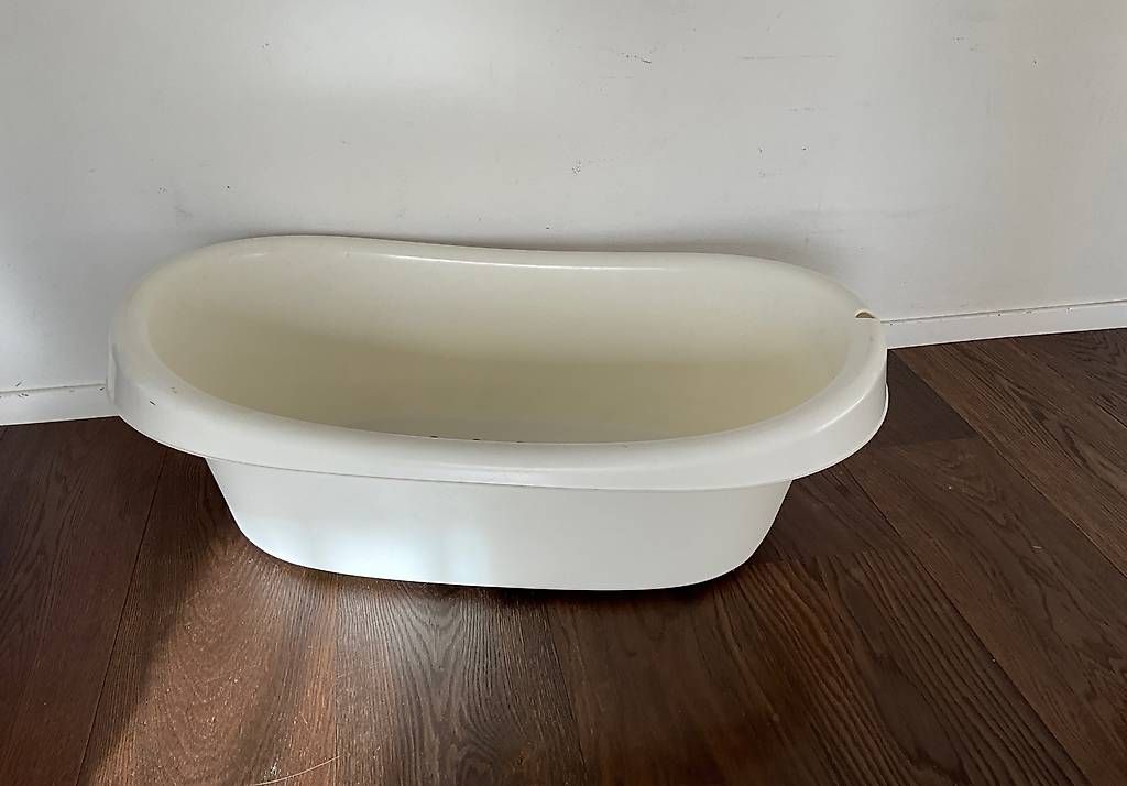 Baignoires: Babybadewanne – D'occasion à Schwarzenburg par Franzyska 1